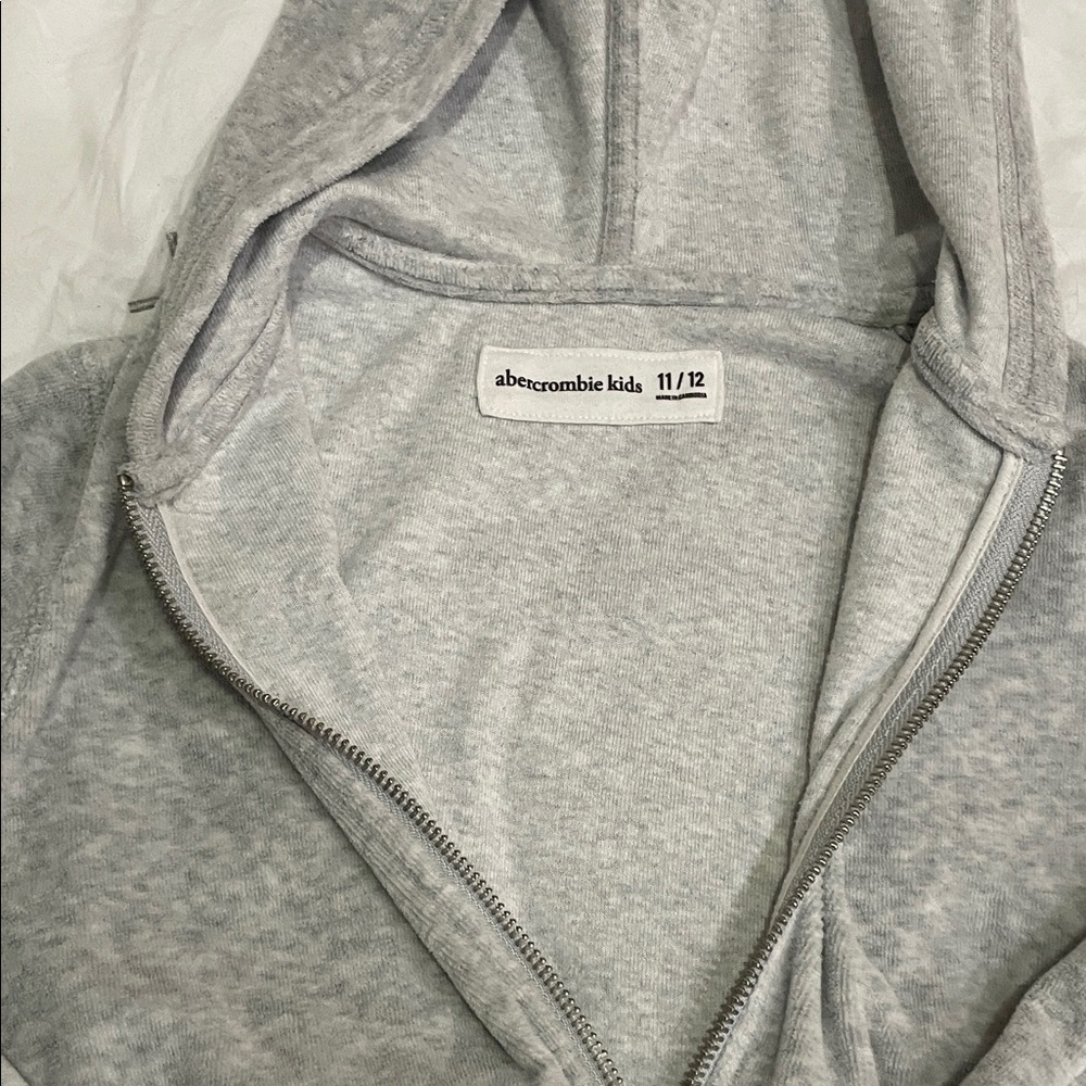 Gray Hooded Abercrombie kids girls Sweater - Picture 3 of 4